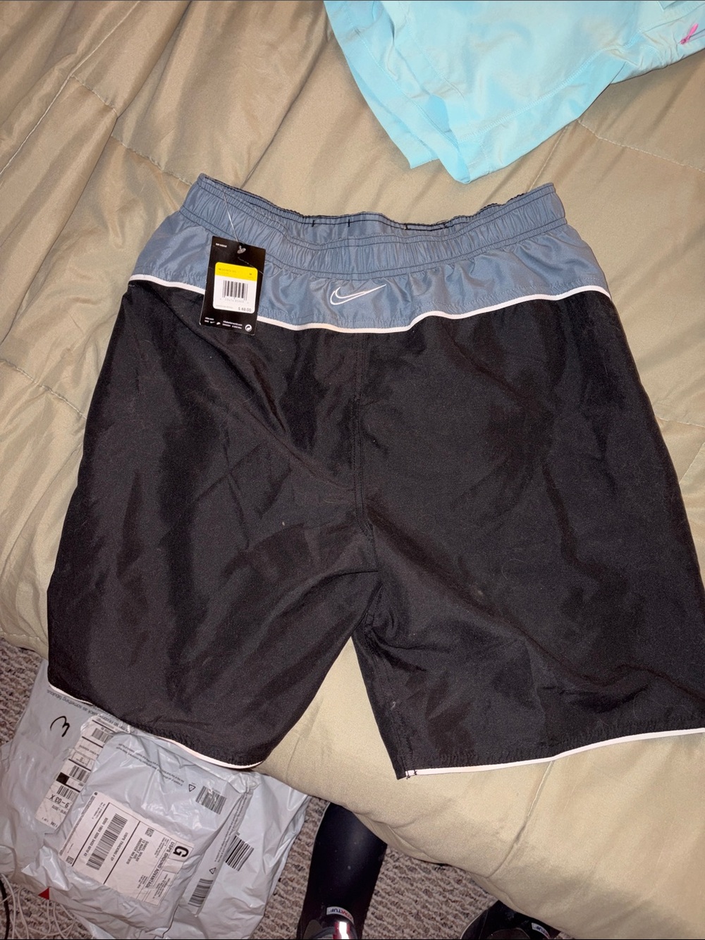 Nike Black Athletic Shorts with Gray Waistband Size Medium (Men’s)
